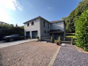 Photo 27- click for photo gallery